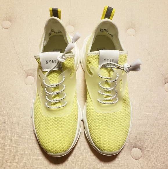 ny90 sneakers